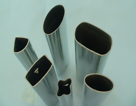 1020 1045 Shape Steel Pipe ST52 Q345 16MN Triangle Steel Cold Drawn For Agricultural Machinery