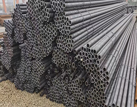 ST37 ST52 Seamless Steel Fluid Pipe Hot Rolled 1020 1045 A106B Carbon